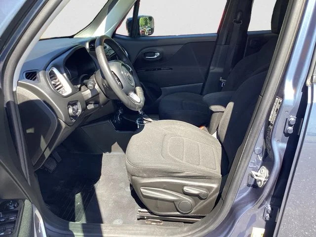 Used 2021 Slate Blue Jeep Latitude image 9