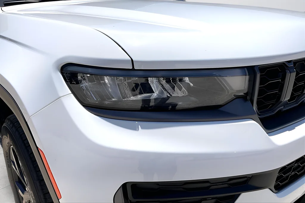 New 2026 Bright White Clearcoat Jeep Altitude image 16