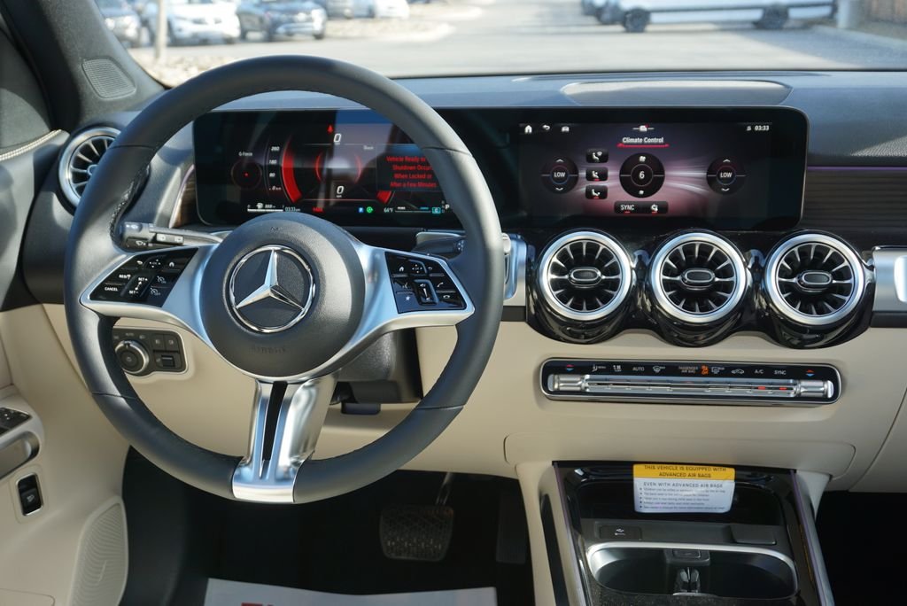 Used 2026 Polar White Mercedes-Benz GLB 250 image 18