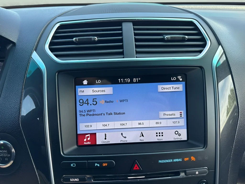 Used 2017 Silver Ford Limited image 20
