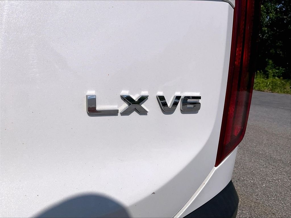 Used 2020 Snow White Pearl Kia LX image 28