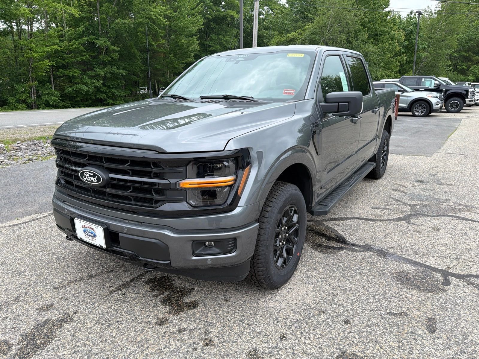 New 2026 Carbonized Gray Metallic Ford XLT image 3