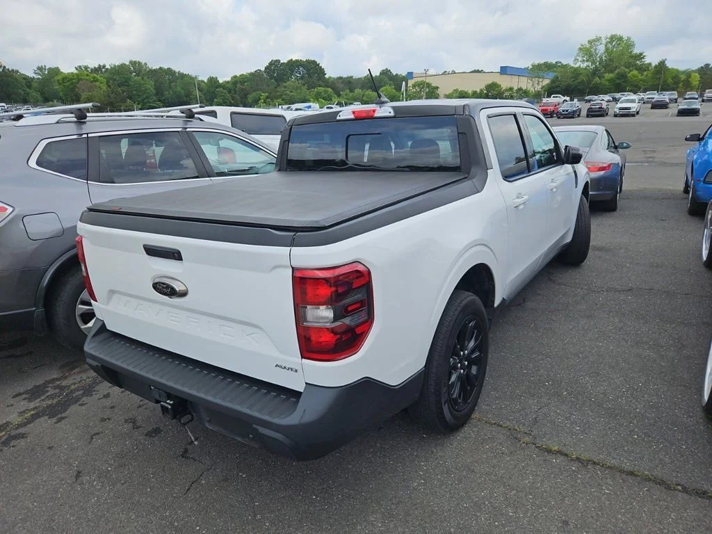 Used 2023 White Ford Lariat image 2