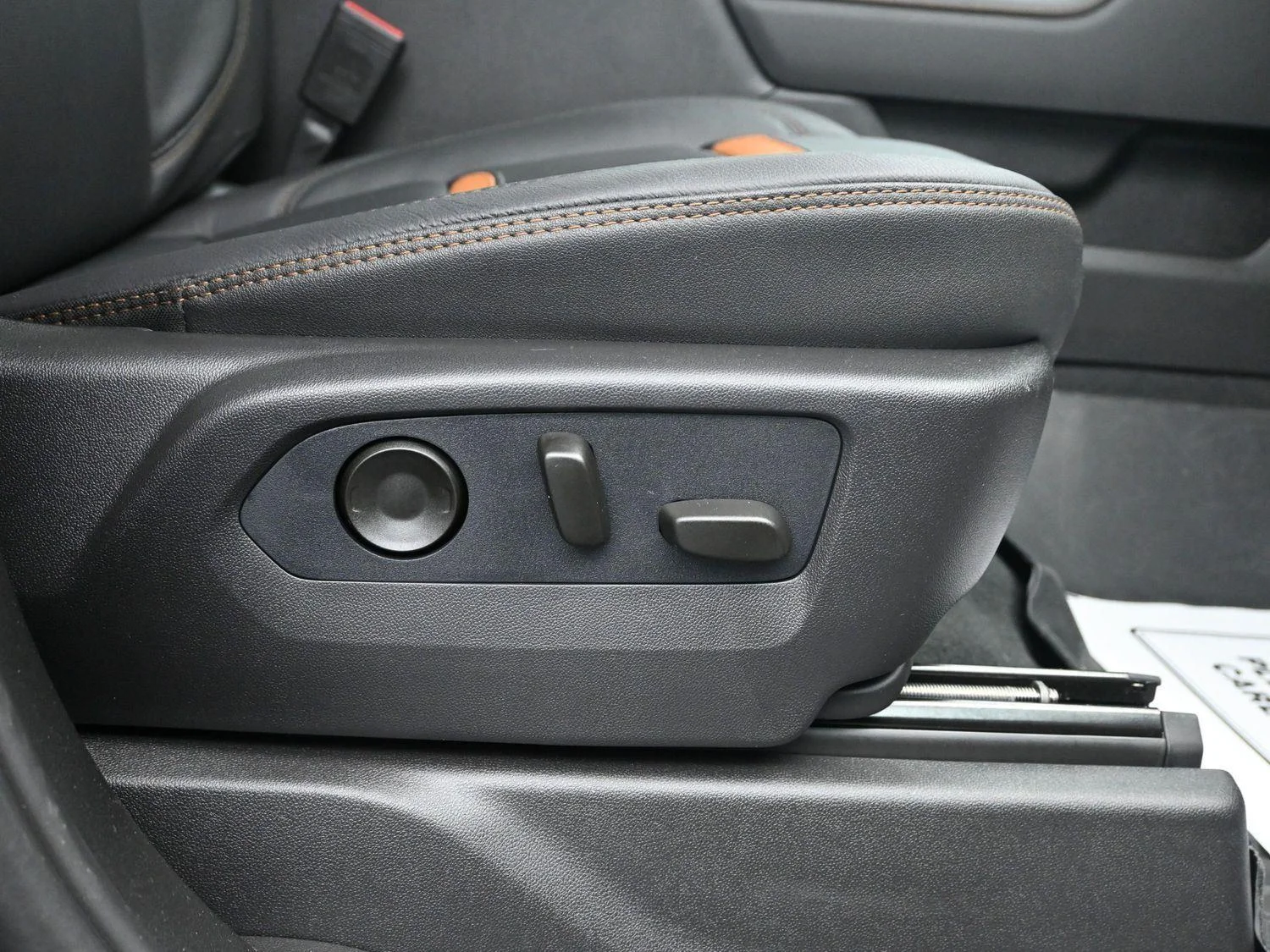 Used 2026 Onyx Black GMC AT4 image 12