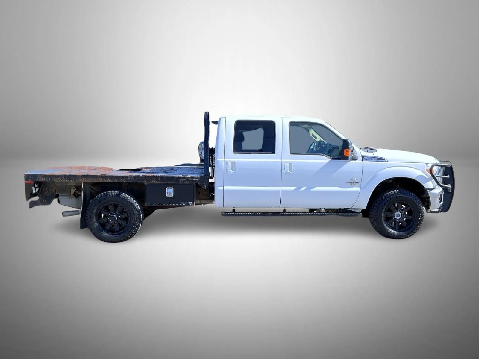 Used 2015 White Ford Lariat image 4