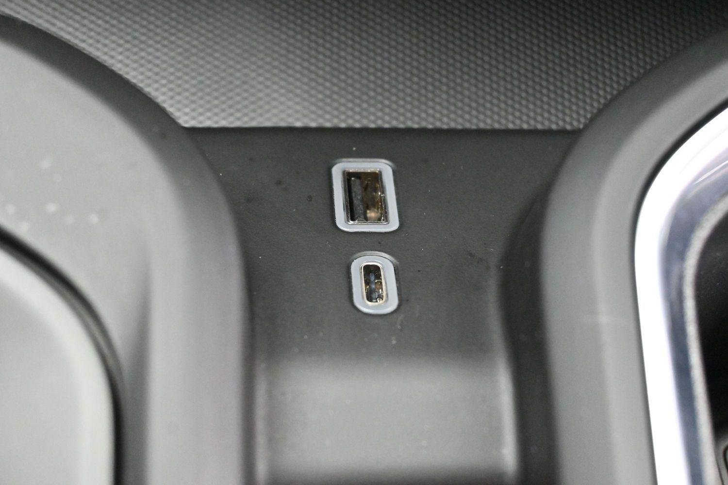 Used 2024 Volcanic Red Tintcoat GMC Denali image 27