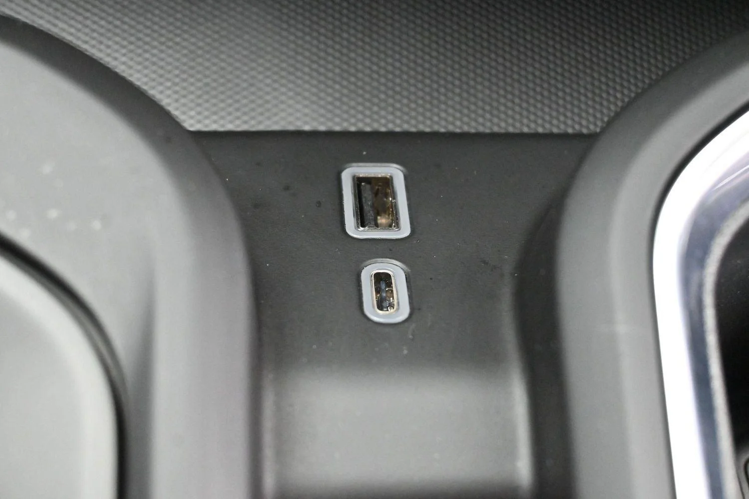 Used 2024 Volcanic Red Tintcoat GMC Denali image 27