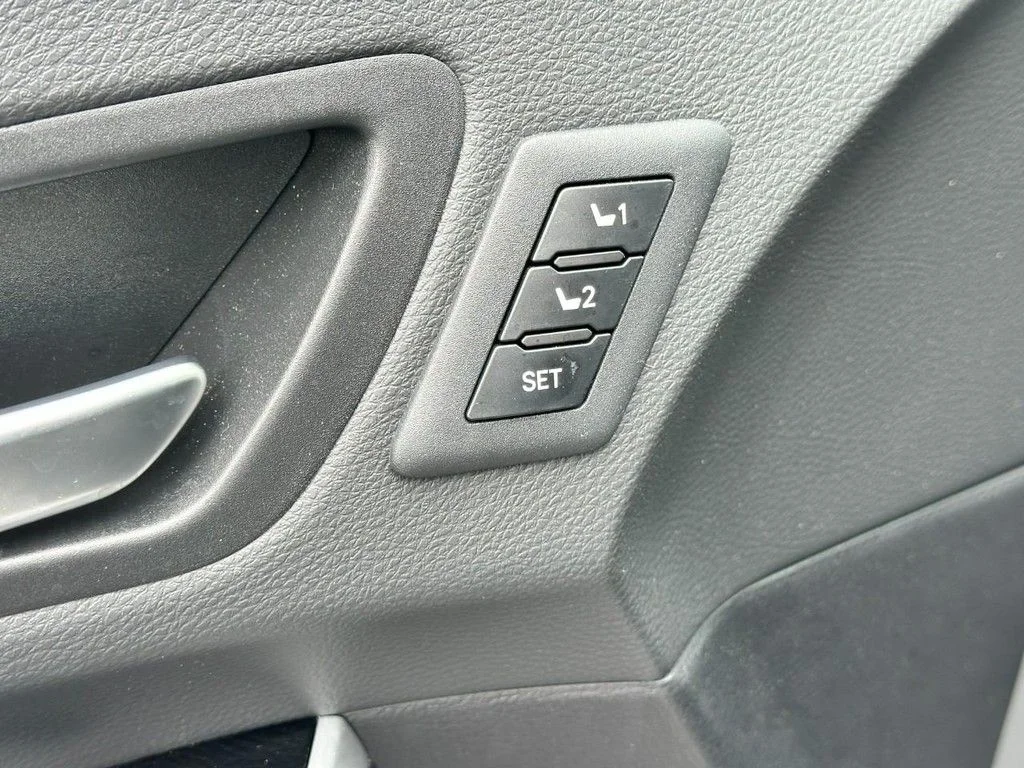 Used 2026  Toyota Platinum image 24