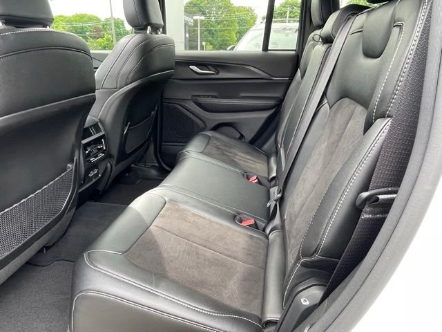Used 2024 White Jeep Altitude image 11