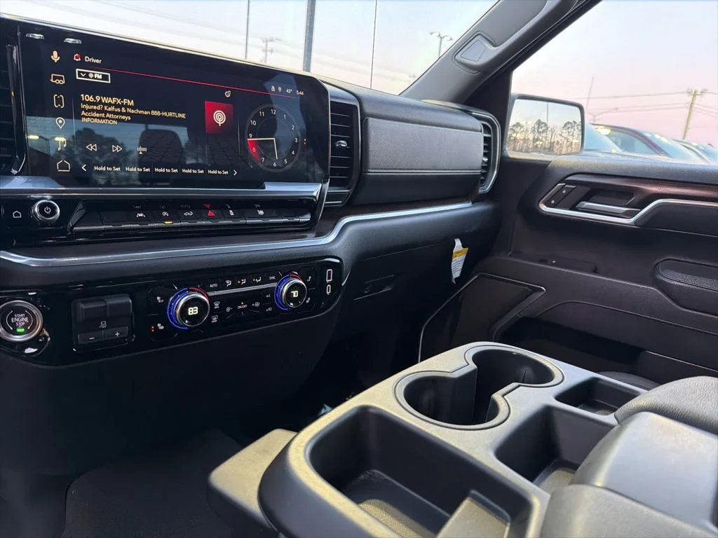Used 2025 Black GMC SLT image 18