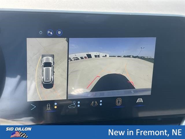2027 Chevrolet Equinox LT - Photo 8
