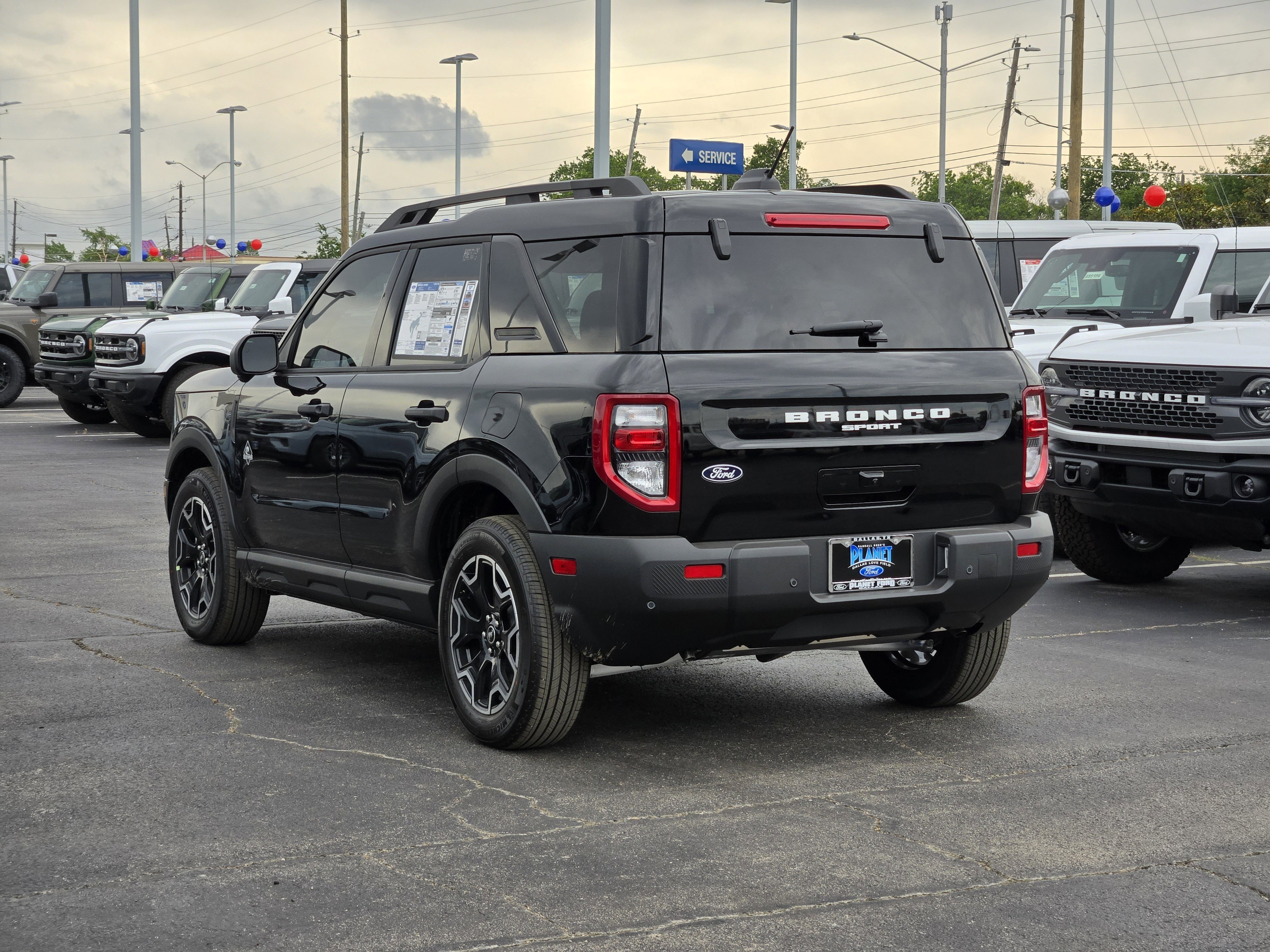 New 2026 Shadow Black Ford Outer Banks image 3