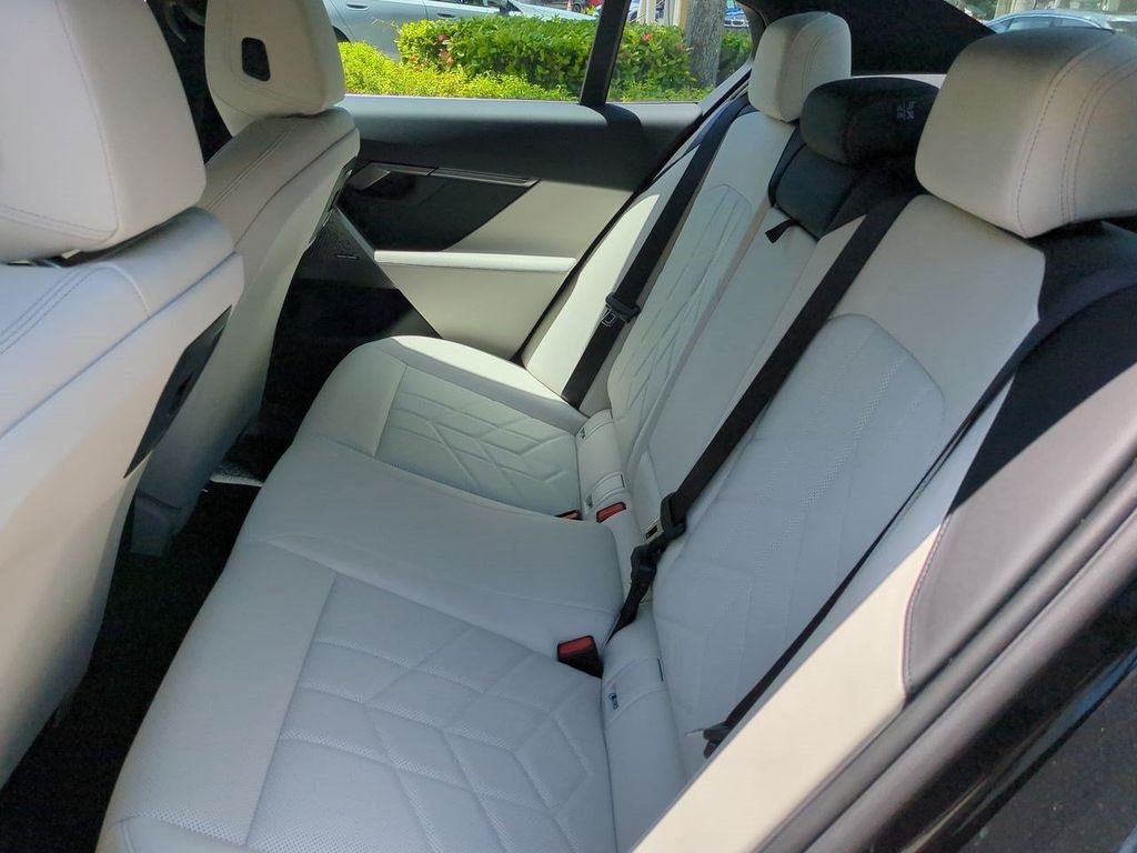 2026 BMW 5 Series 530i - Photo 14
