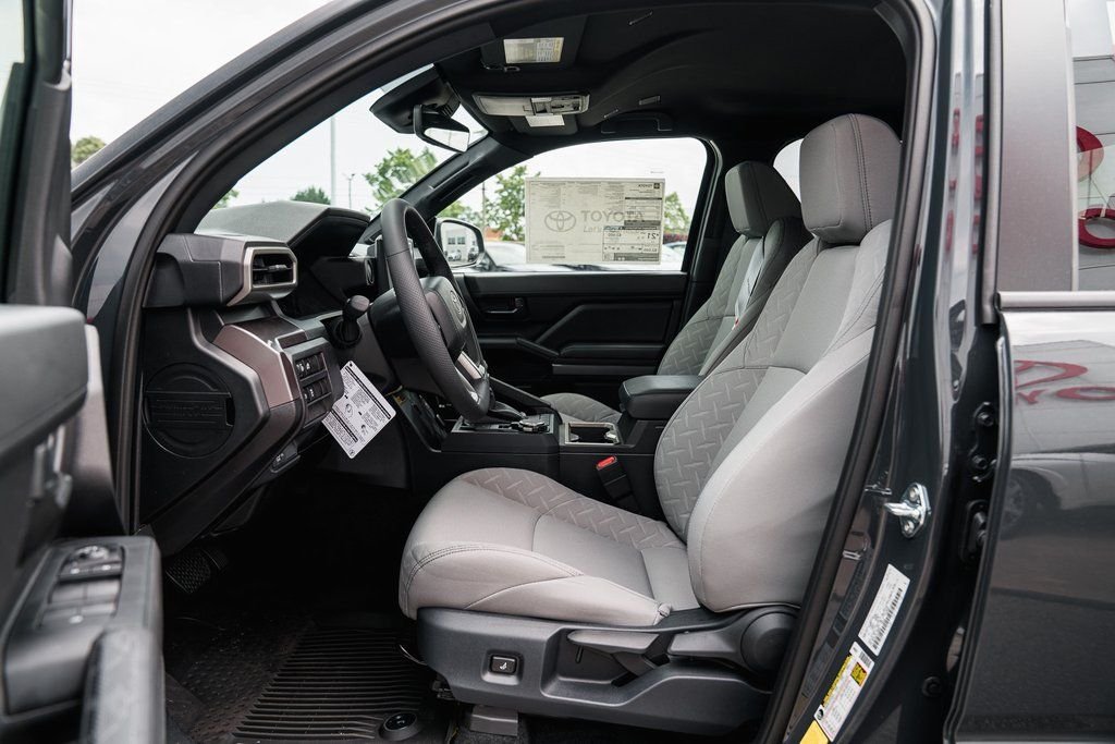 2025 Toyota Tacoma SR5 - Photo 24