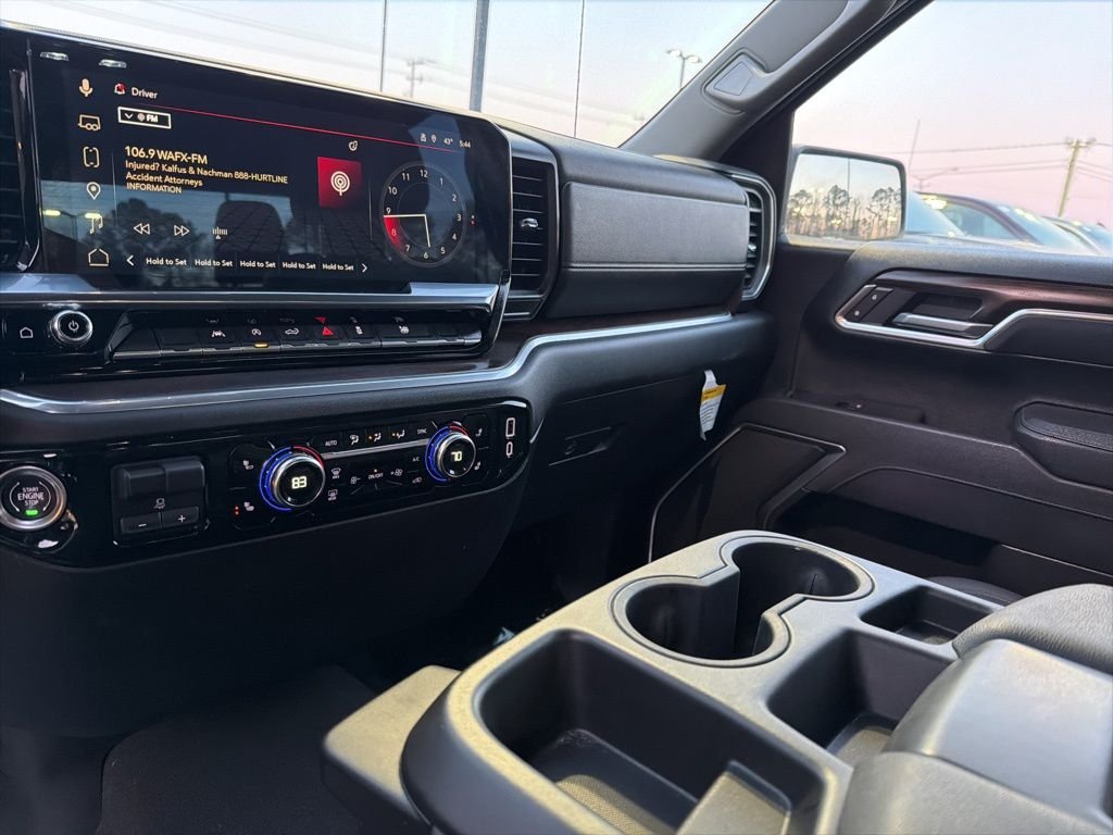 Used 2025 Black GMC SLT image 18