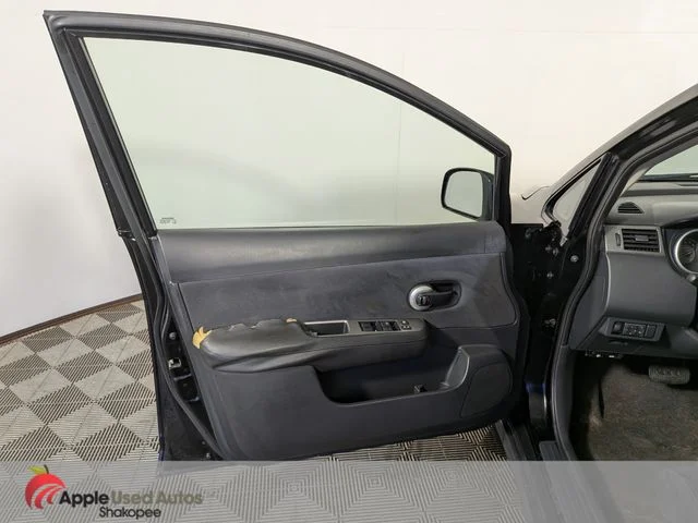 Used 2009 Black Nissan 1.8 S image 9