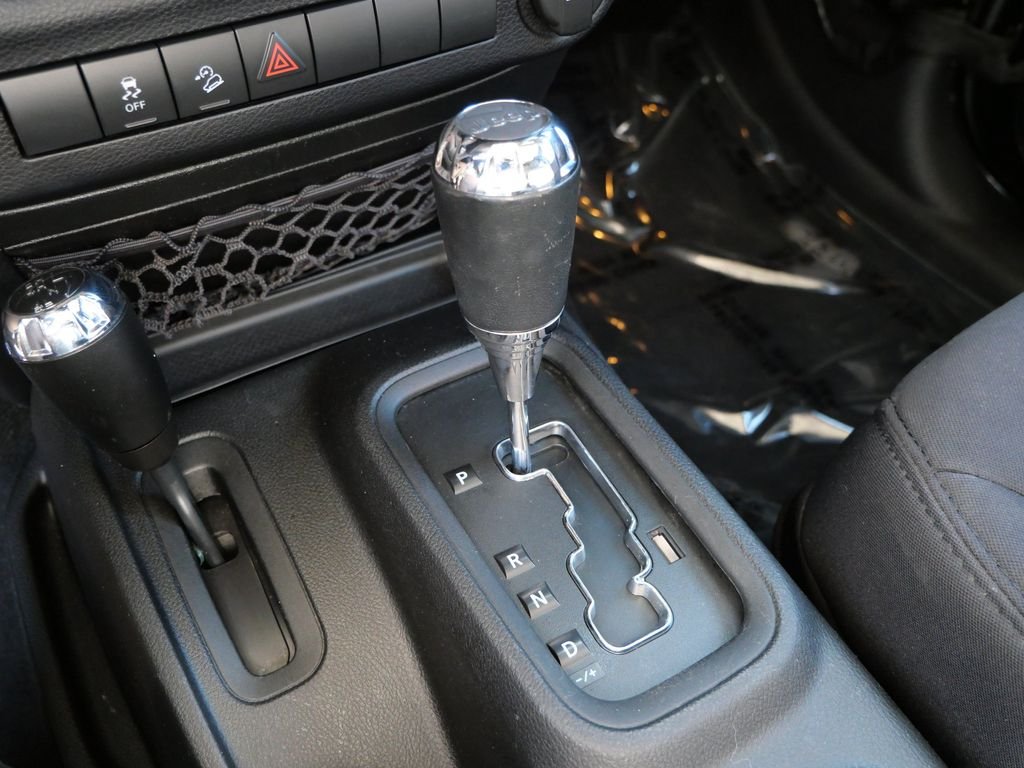 Used 2013 Black Jeep Unlimited Sport image 19