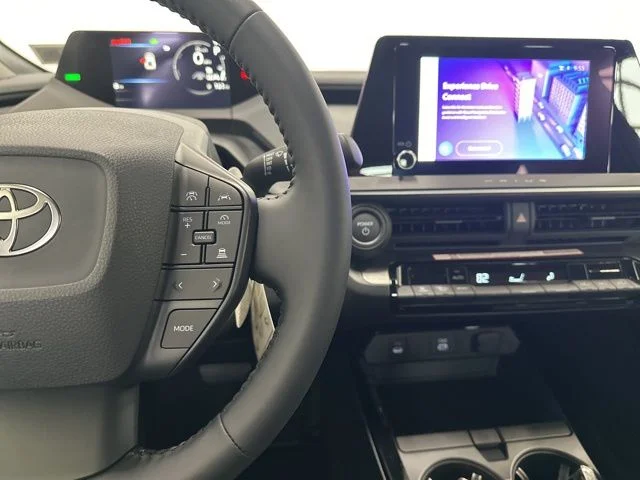 2026 Toyota Prius LE - Photo 7