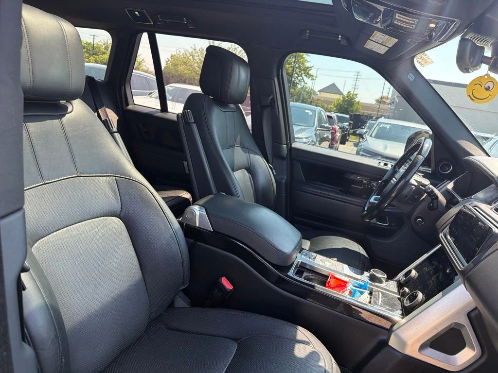 Used 2018  Land Rover 5.0L V8 Supercharged image 24