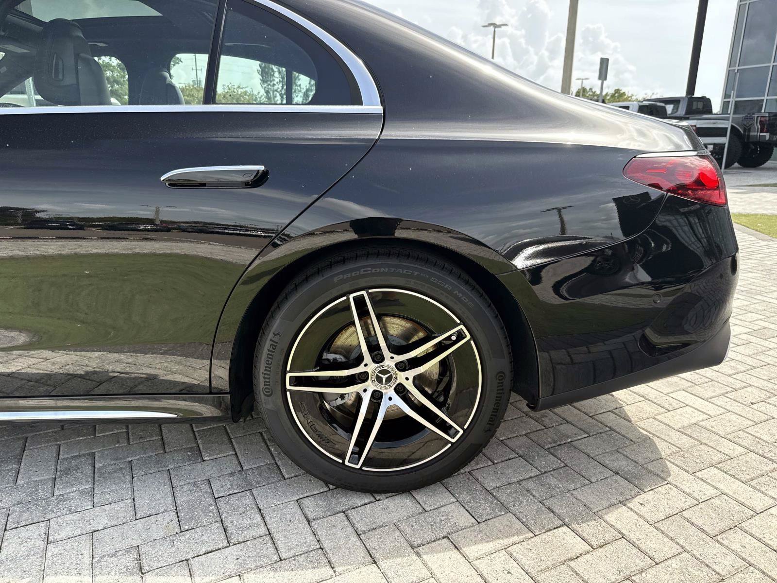 New 2026 Black Mercedes-Benz E 350 RWD Sedan image 10