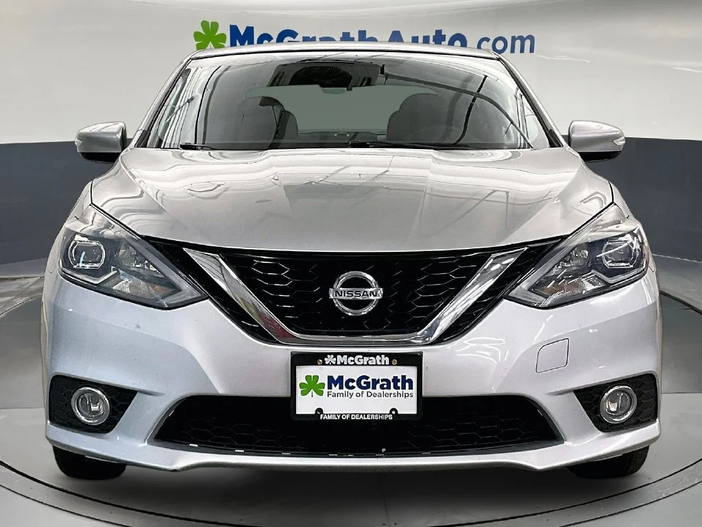 Used 2017 Silver Nissan SR image 5