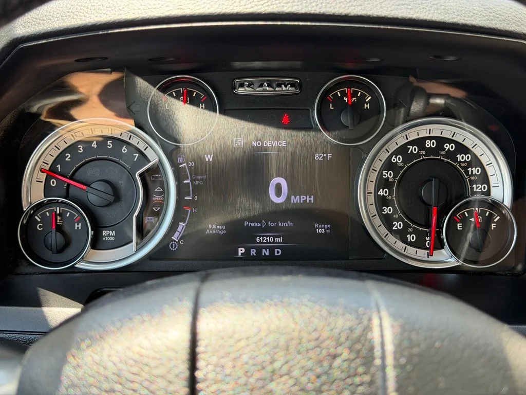 Used 2017 Silver Ram Laramie image 17