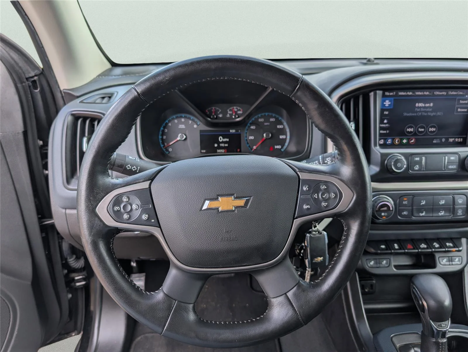 Used 2022 Black Chevrolet Z71 image 27