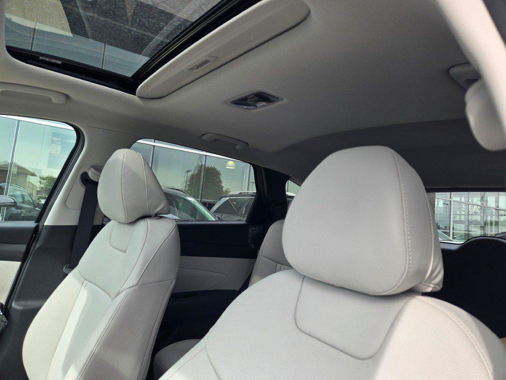 New 2026 Shimmering Silver Hyundai SEL Premium AWD image 21