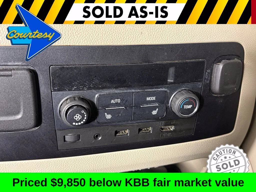 Used 2019 White GMC Denali image 35