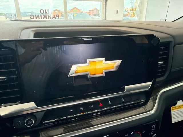 New 2026 Summit White Chevrolet LT image 38