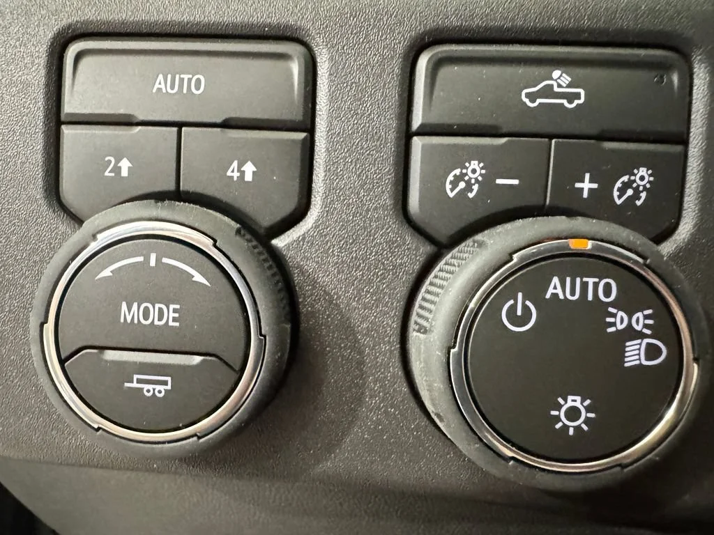 New 2026 Sterling Gray Metallic Chevrolet LT (2FL) image 18