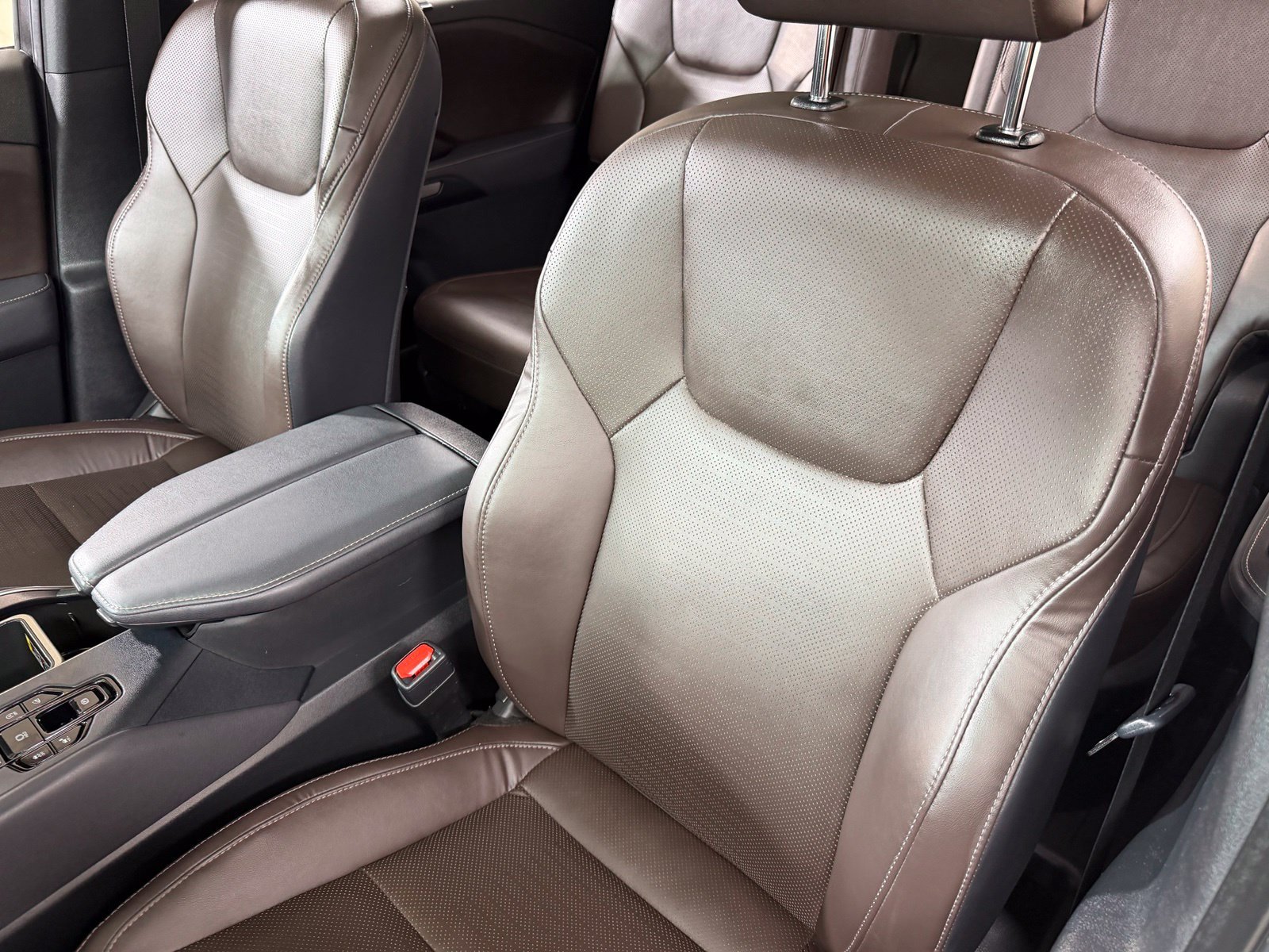 Used 2024 Beige Lexus 350 Premium image 34