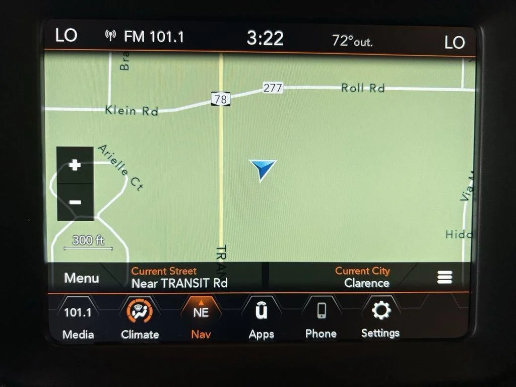 Used 2022 Graphite Gray Jeep Latitude image 23