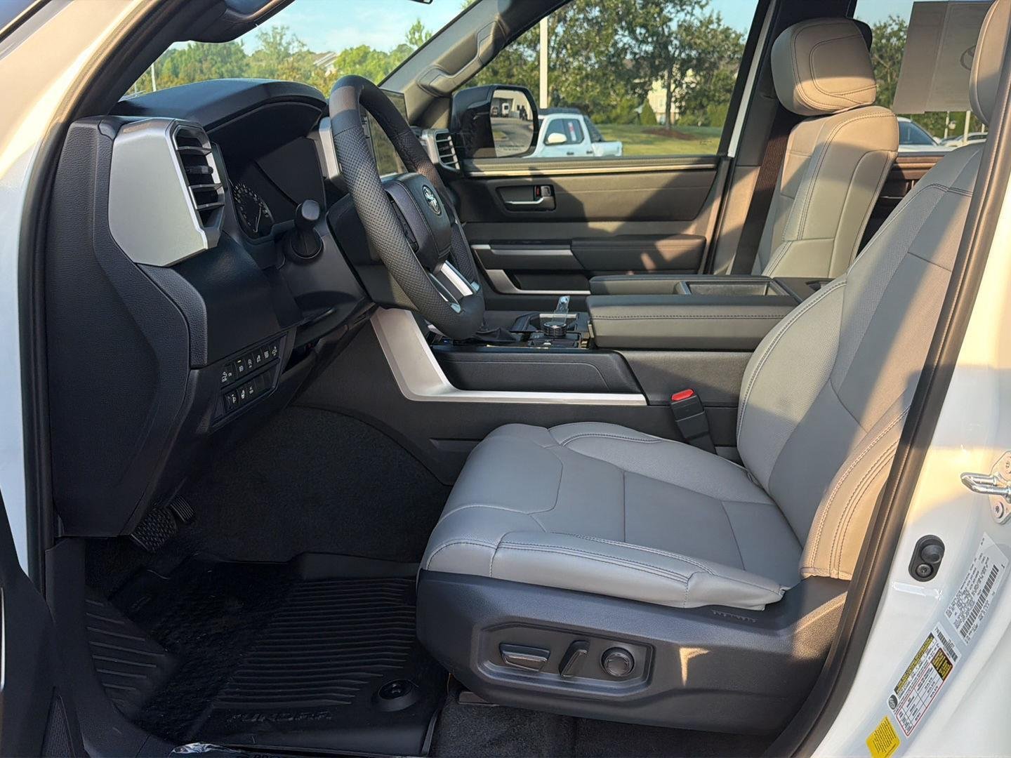 New 2026 Ice Cap Toyota SR5 image 10