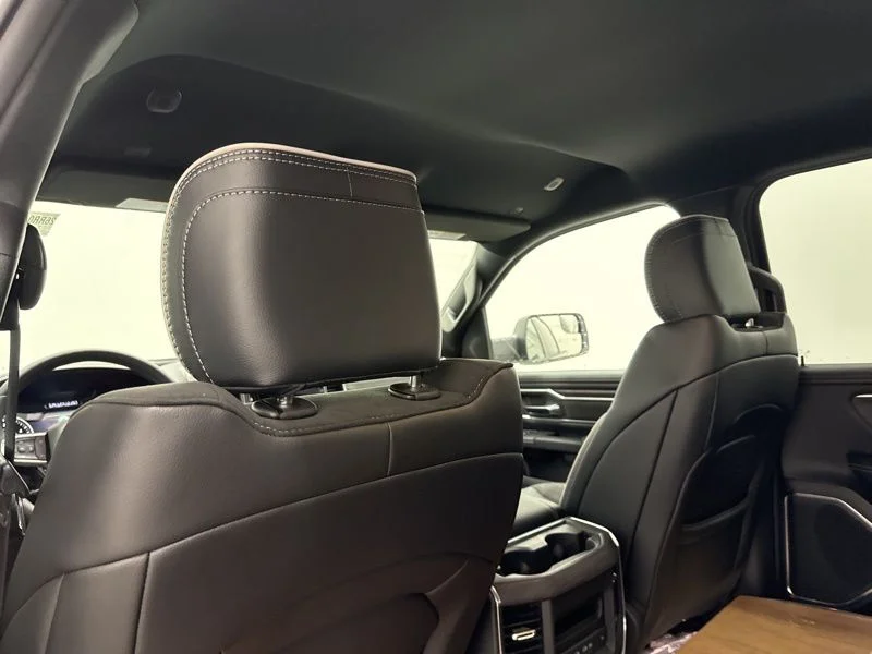 New 2026 Diamond Black Crystal Pearl-Coat Exterior Paint RAM Laramie image 19