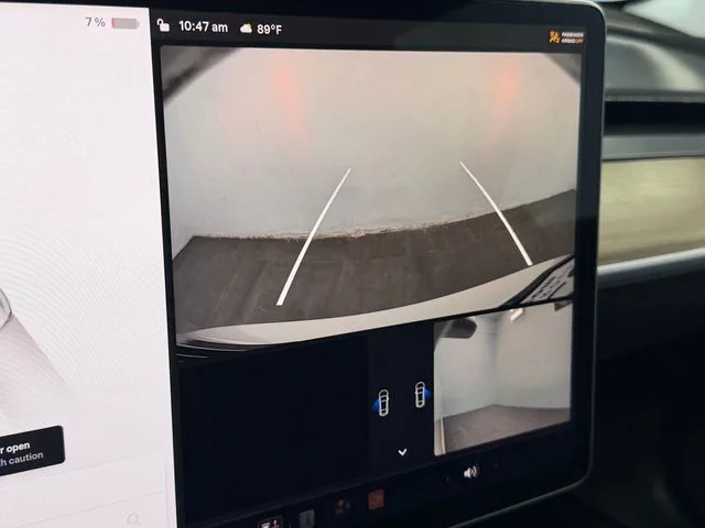 Used 2023 White Tesla Base image 18