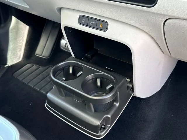 New 2025 Metro Silver W/Candy White Upper Volkswagen 1st Edition image 23