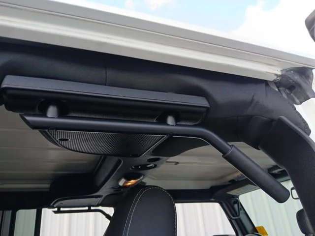 Used 2018 White Jeep Unlimited Sahara image 21