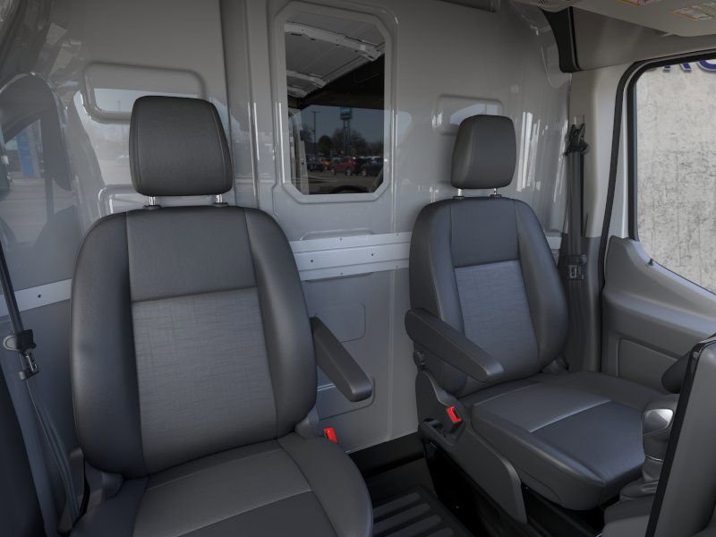 New 2026 Oxford White Ford Base image 10