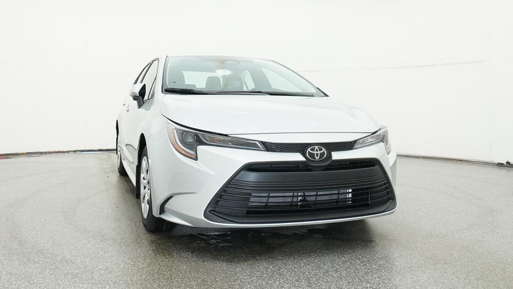 New 2027 Classic Silver Metallic Toyota LE image 7