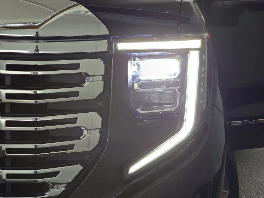 Used 2024 Black GMC Denali image 33