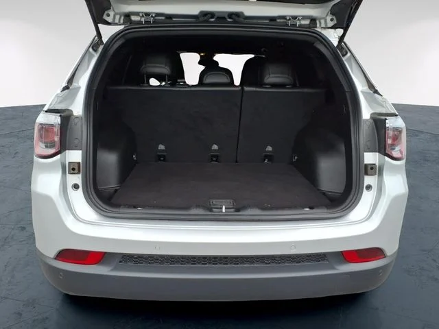 Used 2025 Silver Jeep Limited image 11