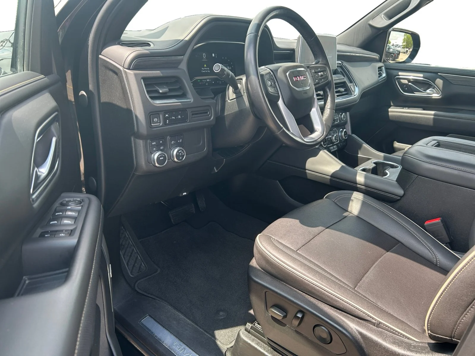 Used 2023 Black GMC SLT 4WD Leather Sunroof 5.3L image 14