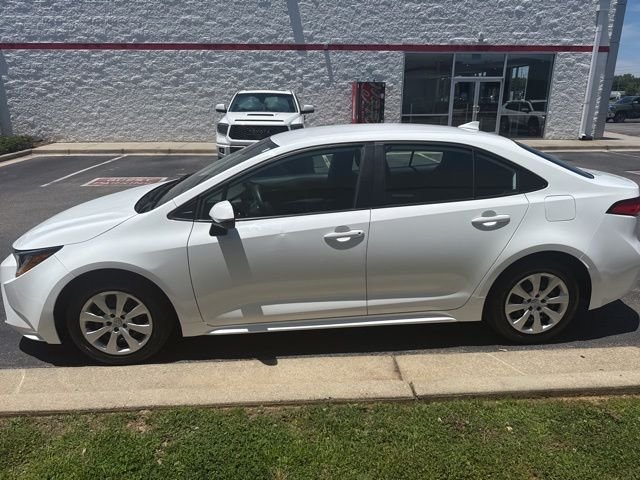 Used 2024 White Toyota LE image 4
