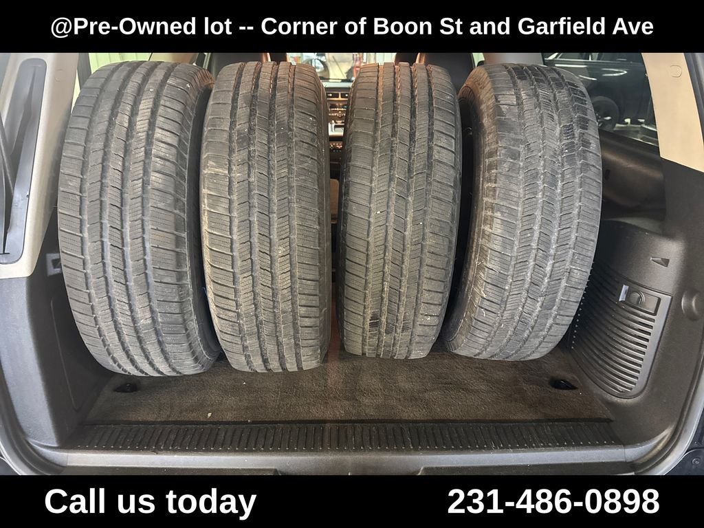 Used 2011 Black GMC SLT 1500 image 28