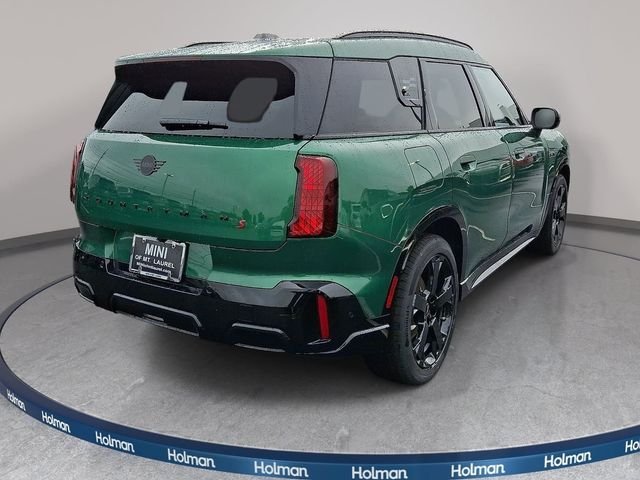 New 2027 Green MINI Iconic image 4