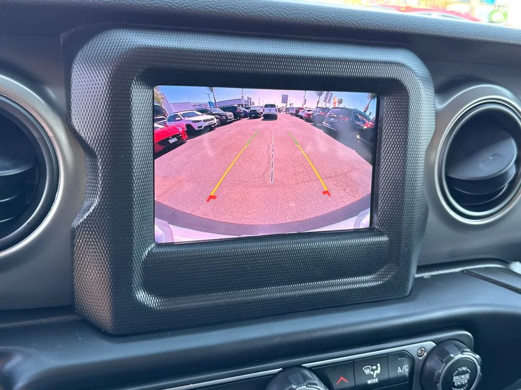 Used 2023 Silver Jeep Sport S image 30