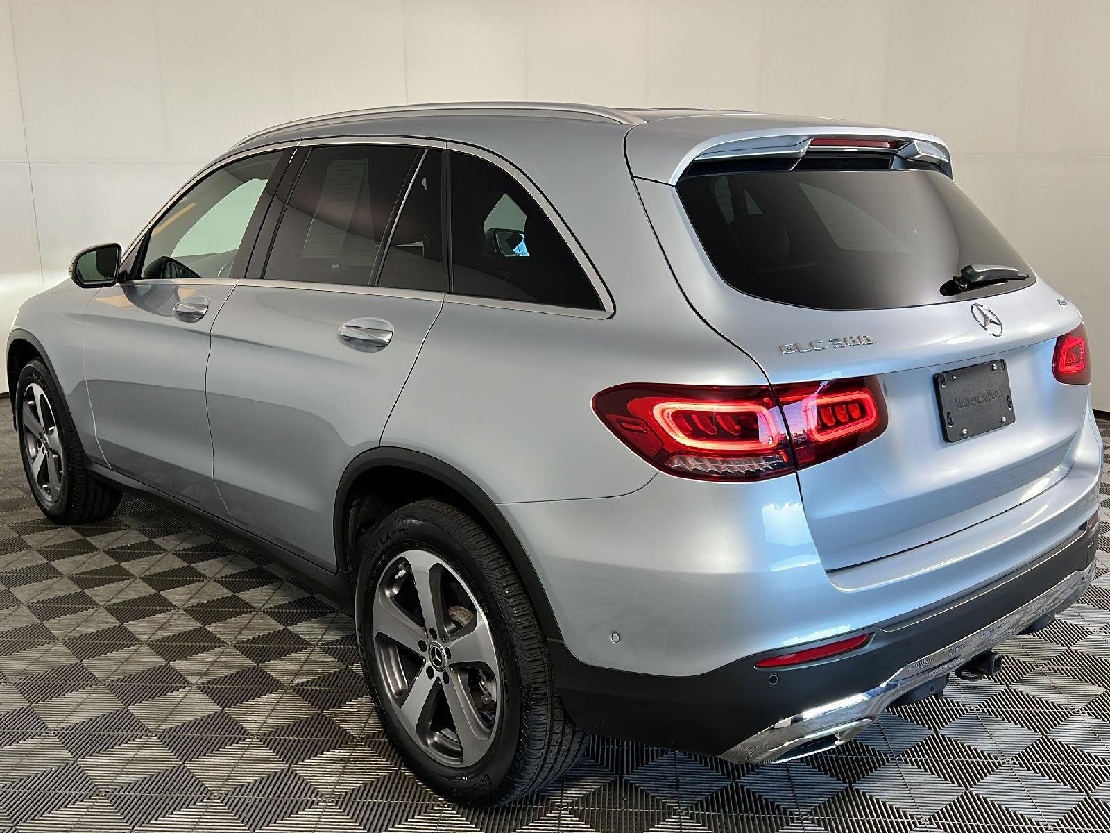 Certified Used 2022 Cirrus Silver Metallic Mercedes-Benz GLC 300 image 5
