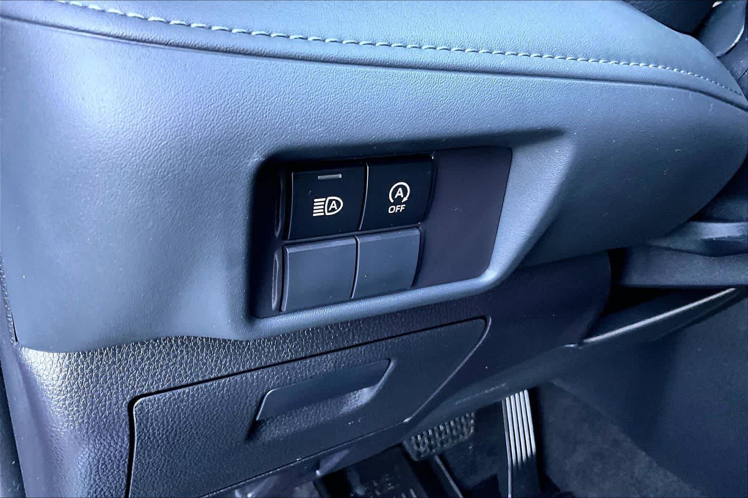 Used 2023 Magnetic Gray Metallic Toyota L image 32