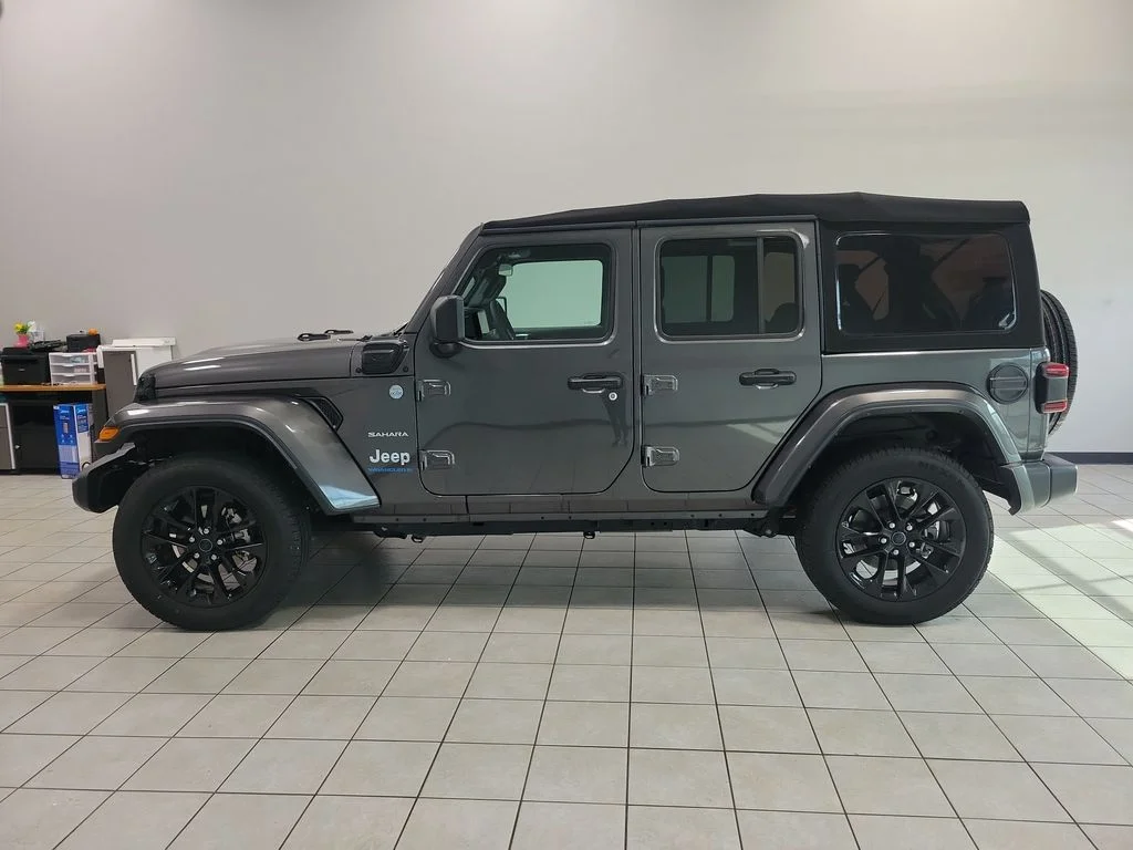 Used 2024 Gray Jeep Sahara 4xe image 10